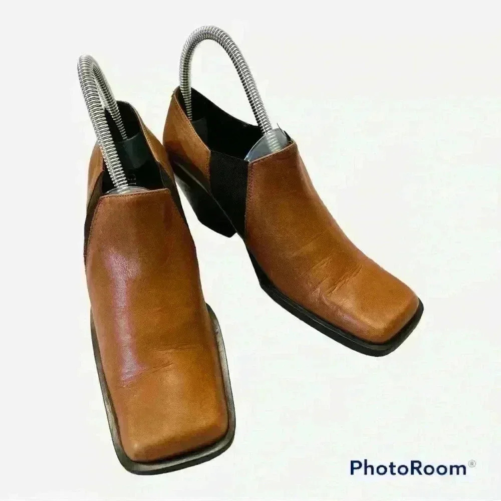 Guess Brown Leather Square Toe Slip On Block Heel Mule Booties Shoes Women’s 5.5